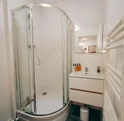 Calme Et Lumineux Pres De La Gare